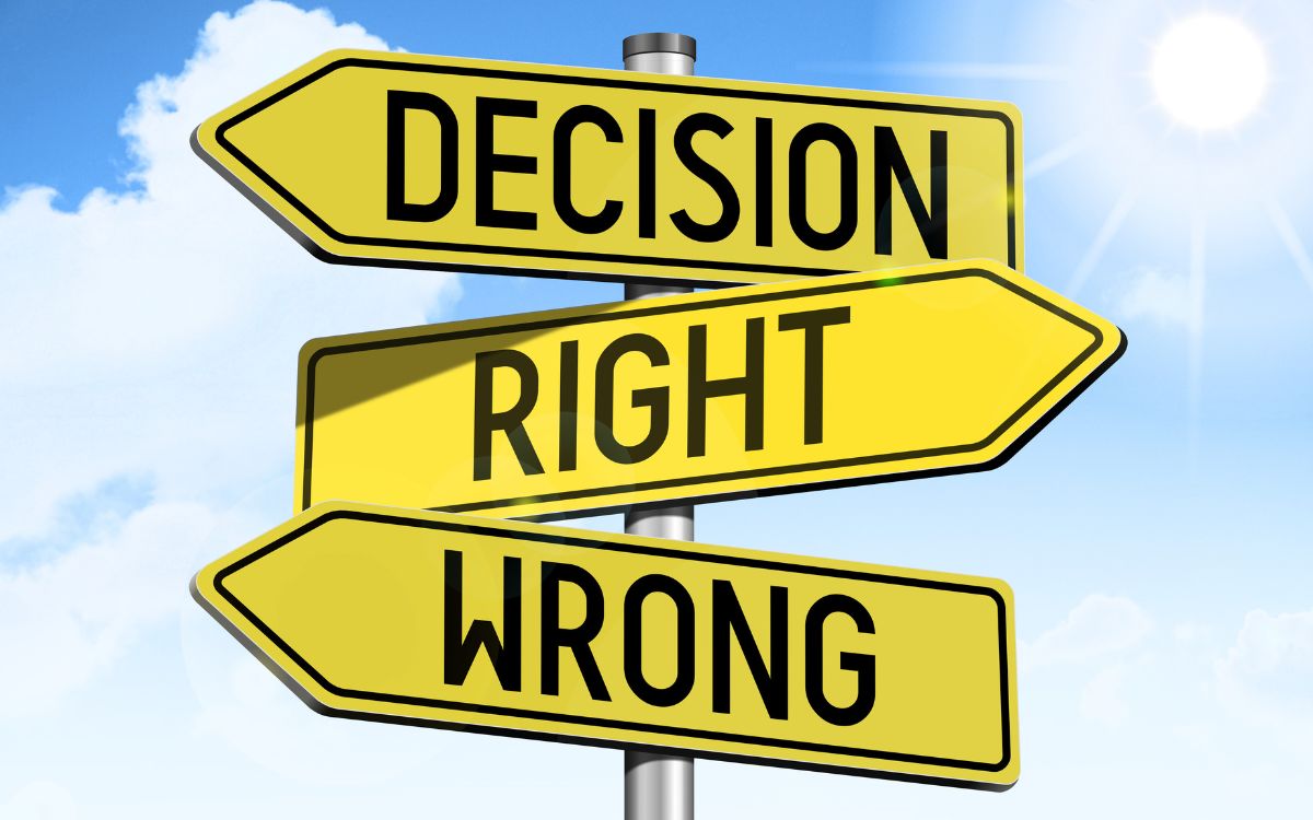 Ecommerce: Shopify vs. Custom Built, What's Better for a Small Lubbock Retailer?